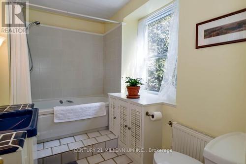 13014 Heritage Road, Caledon, ON - Indoor Photo Showing Bathroom