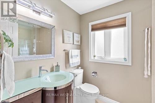 1646 Baggins St, Pickering, ON - Indoor Photo Showing Bathroom