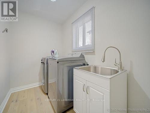 32 Noake Cres, Ajax, ON - Indoor Photo Showing Laundry Room