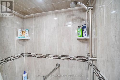 32 Noake Cres, Ajax, ON - Indoor Photo Showing Bathroom