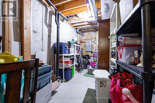 12 Latitude Lane W, Whitchurch-Stouffville, ON - Indoor With Storage