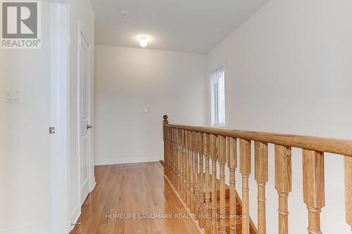 31 Ducharme Dr, Richmond Hill, ON - Indoor Photo Showing Other Room