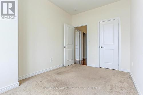 31 Ducharme Drive, Richmond Hill, ON - Indoor Photo Showing Other Room