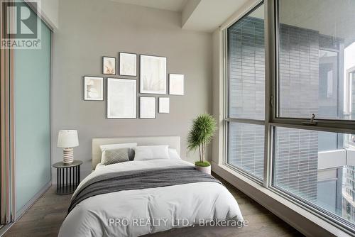 Ph33 - 1 Edgewater Drive, Toronto, ON - Indoor Photo Showing Bedroom