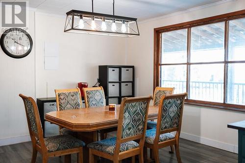 6420 Ewing Road, Hixon, BC - Indoor Photo Showing Dining Room