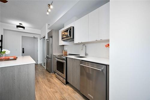 Open Concept Kitchen - 3210 Dakota Common|Unit #A907, Burlington, ON - Indoor Photo Showing Kitchen With Stainless Steel Kitchen With Upgraded Kitchen