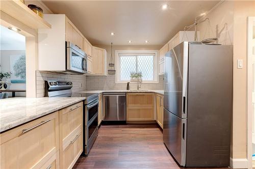 Kitchen w/ New Stainless Steel appliances - 17 Dundas Street, Dundas, ON - Indoor Photo Showing Kitchen
