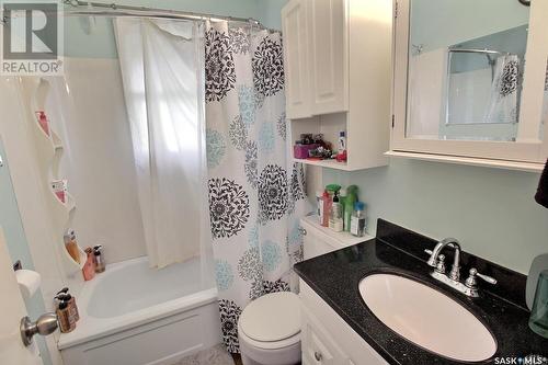 4708 42 Street, Lloydminster, SK - Indoor Photo Showing Bathroom