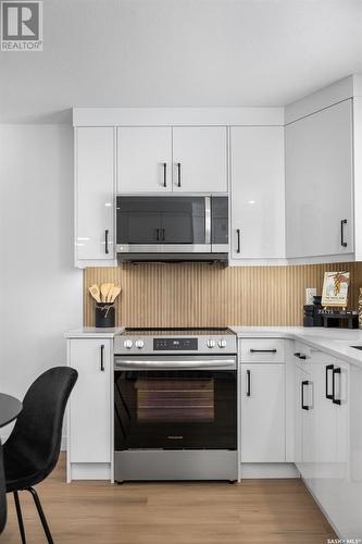 3510 Wascana Street, Regina, SK - Indoor Photo Showing Kitchen