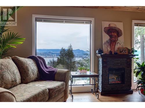 1634 Scott Crescent, West Kelowna, BC - Indoor Photo Showing Other Room With Fireplace