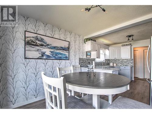 3585 Dunkley Drive, Armstrong, BC - Indoor Photo Showing Dining Room