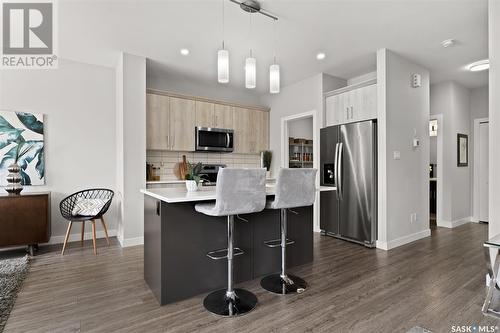 4037 Delhaye Way, Regina, SK - Indoor Photo Showing Kitchen With Upgraded Kitchen