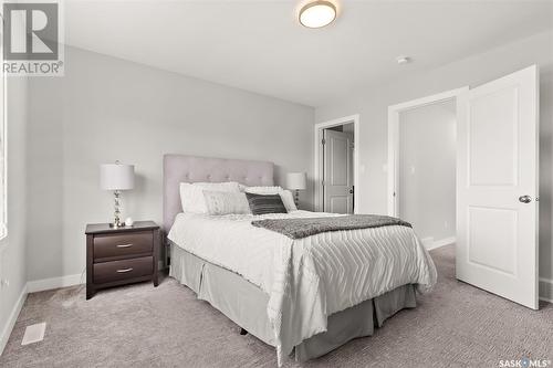 4037 Delhaye Way, Regina, SK - Indoor Photo Showing Bedroom