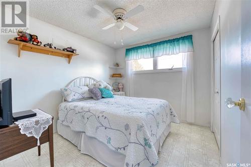 107 2Nd Street W, Pierceland, SK - Indoor Photo Showing Bedroom