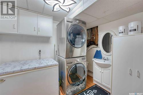 107 2Nd Street W, Pierceland, SK - Indoor Photo Showing Laundry Room