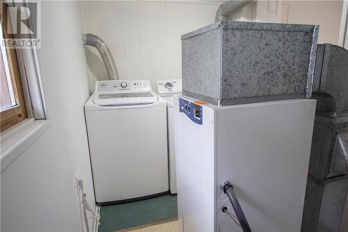 6 St James Street, Sackville, NB - Indoor Photo Showing Laundry Room