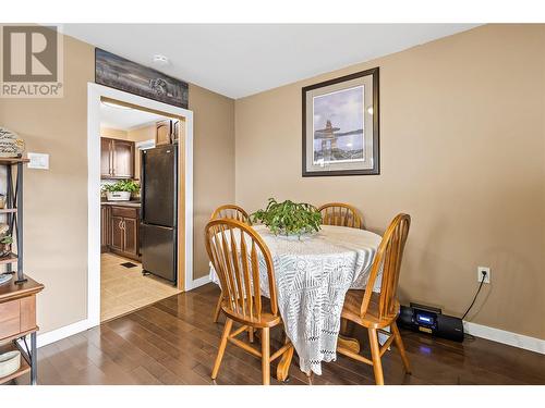 291 7 Street Se, Salmon Arm, BC - Indoor Photo Showing Dining Room