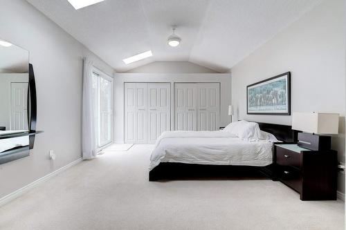798 King Road, Burlington, ON - Indoor Photo Showing Bedroom