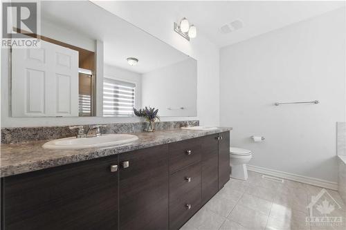 5 piece En-suite - 208 Quarter Horse Street, Ottawa, ON - Indoor Photo Showing Bathroom