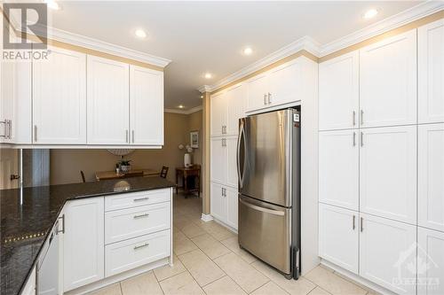 22 Cortleigh Drive, Ottawa, ON - Indoor Photo Showing Kitchen