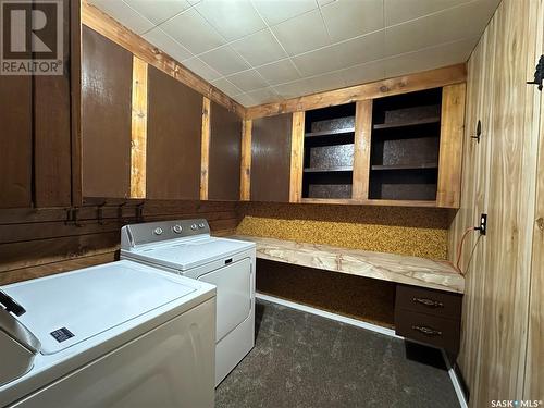 635 13Th Street, Humboldt, SK - Indoor Photo Showing Laundry Room