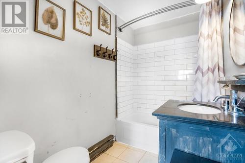 5476 34 Highway, Vankleek Hill, ON - Indoor Photo Showing Bathroom