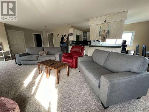 1215 Campbell Road, Vanderhoof, BC - Indoor Photo Showing Living Room