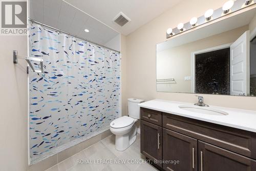 20 Mccann St, Guelph, ON - Indoor Photo Showing Bathroom