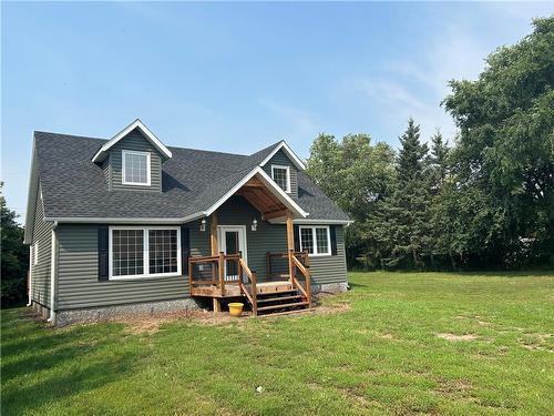 123 B Fanny Street, Carberry, MB - Outdoor