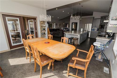 31051 31 Road W, Dufferin, MB - Indoor Photo Showing Dining Room