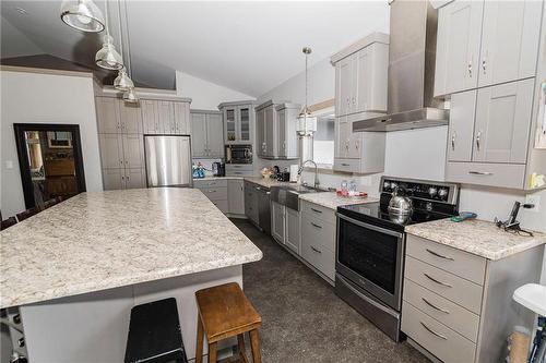 31051 31 Road W, Dufferin, MB - Indoor Photo Showing Kitchen With Stainless Steel Kitchen With Upgraded Kitchen