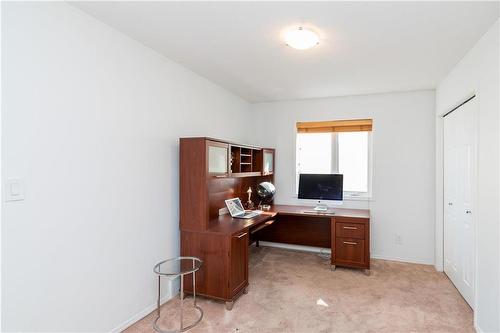 18 Inspiration Place, Winnipeg, MB - Indoor Photo Showing Office