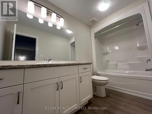 6 Dunning Way, St. Thomas, ON - Indoor Photo Showing Bathroom