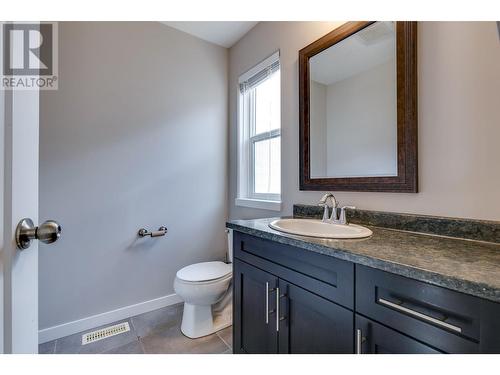 7587 Creekside Way, Prince George, BC - Indoor Photo Showing Bathroom