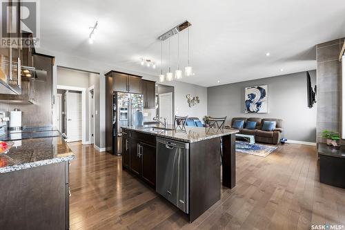 5577 Norseman Crescent, Regina, SK - Indoor Photo Showing Kitchen With Upgraded Kitchen