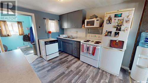 29 Carlton Street, Redvers, SK - Indoor Photo Showing Kitchen With Double Sink