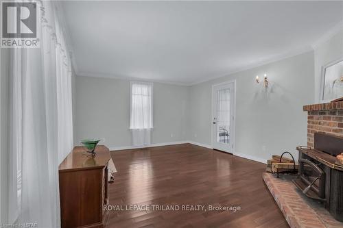 15772 Turin Line, Chatham-Kent, ON - Indoor Photo Showing Other Room