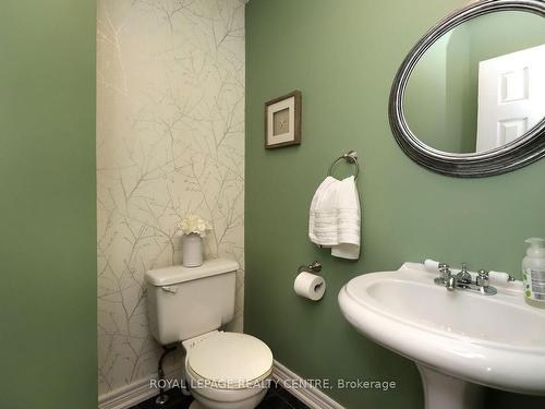 4142 Quaker Hill Dr, Mississauga, ON - Indoor Photo Showing Bathroom