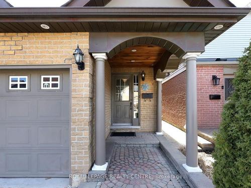 4142 Quaker Hill Dr, Mississauga, ON - Outdoor