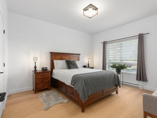 Master bedroom - 4-213 Rue Juliette-Huot, Cowansville, QC - Indoor Photo Showing Bedroom