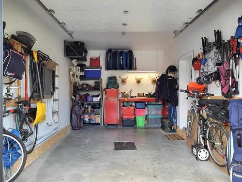 Garage - 4-213 Rue Juliette-Huot, Cowansville, QC - Indoor Photo Showing Garage