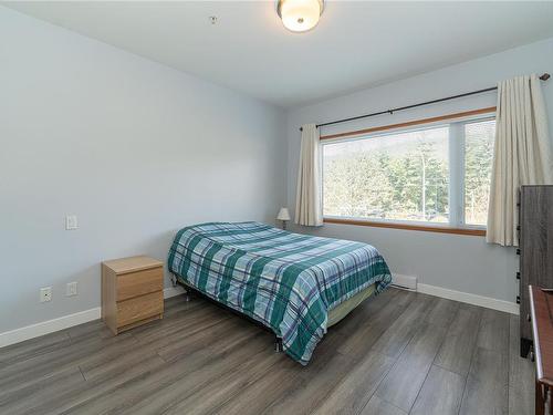 108-150 Nursery Hill Dr, View Royal, BC - Indoor Photo Showing Bedroom