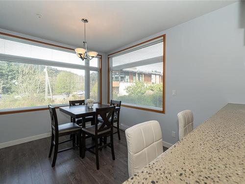 108-150 Nursery Hill Dr, View Royal, BC - Indoor Photo Showing Dining Room
