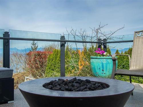 5998 Icarus Dr, Nanaimo, BC - Outdoor With Body Of Water