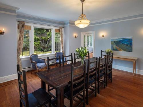 611 Foul Bay Rd, Victoria, BC - Indoor Photo Showing Dining Room