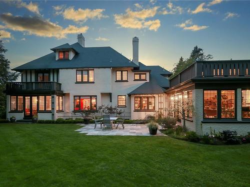 611 Foul Bay Rd, Victoria, BC - Outdoor