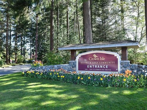 308/307 C-366 Clubhouse Dr, Courtenay, BC - Outdoor