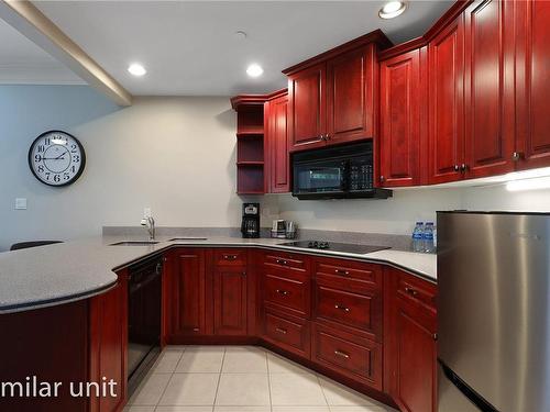 308/307 C-366 Clubhouse Dr, Courtenay, BC - Indoor Photo Showing Kitchen