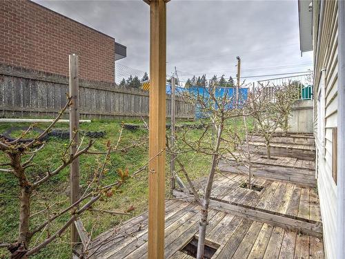 8127 Musgrave St, Crofton, BC - Outdoor With Deck Patio Veranda