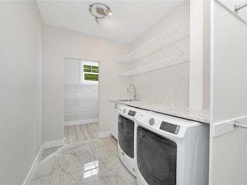 3315 West Oak Pl, Langford, BC - Indoor Photo Showing Laundry Room